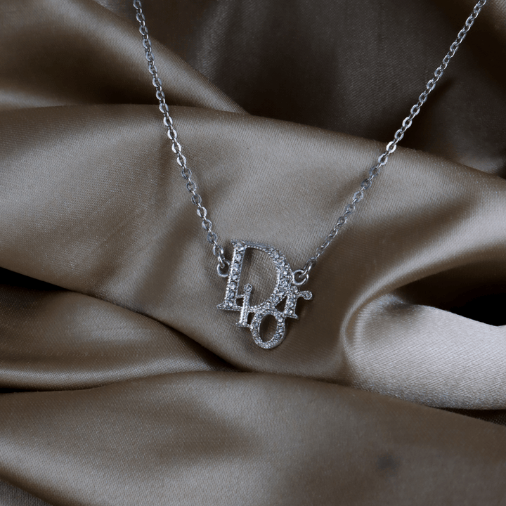 CHRISTIAN DIOR 閃石吊墜項鏈 ｜ 熱賣第一位！ - Vintasy項鏈