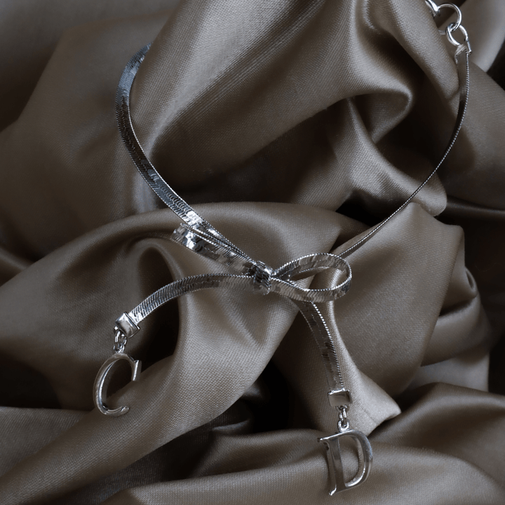 CHRISTIAN DIOR 蝴蝶結吊墜手鏈 - Vintasy項鏈