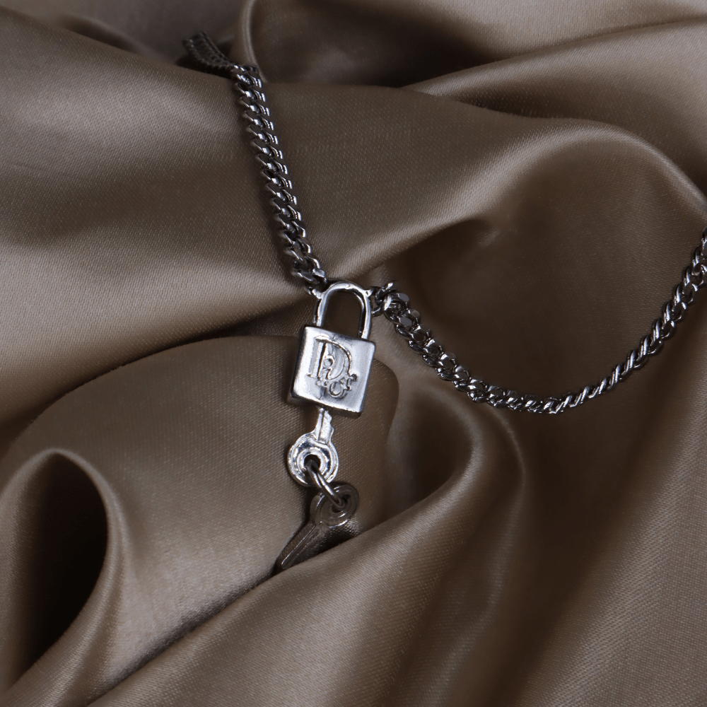 CHRISTIAN DIOR Key Pendant Necklace 2000s Classic VINTASY Japanese Second hand Beauty Certified Second hand Brand Vintasy