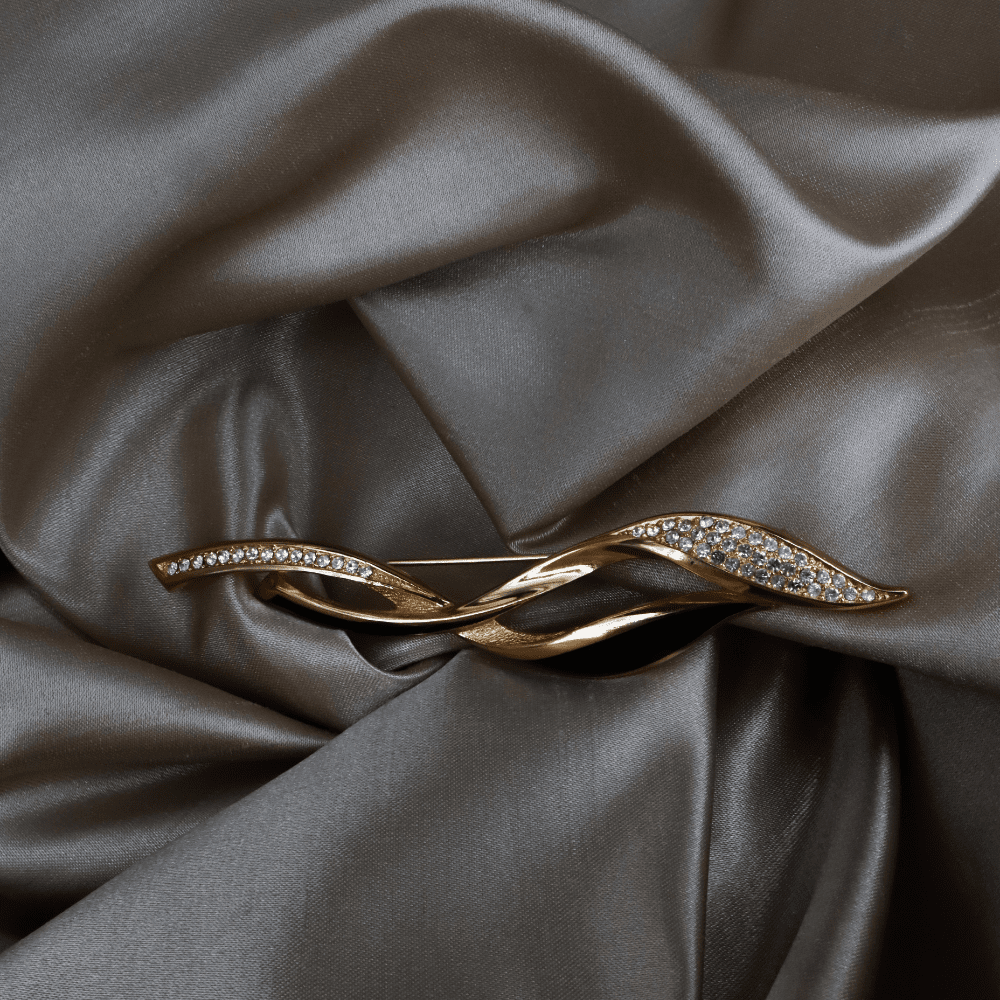 CHRISTIAN DIOR 金色黑琺瑯水晶葉子胸針 - Vintasy