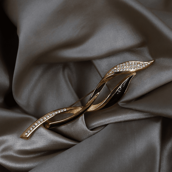 CHRISTIAN DIOR 金色黑琺瑯水晶葉子胸針 - Vintasy