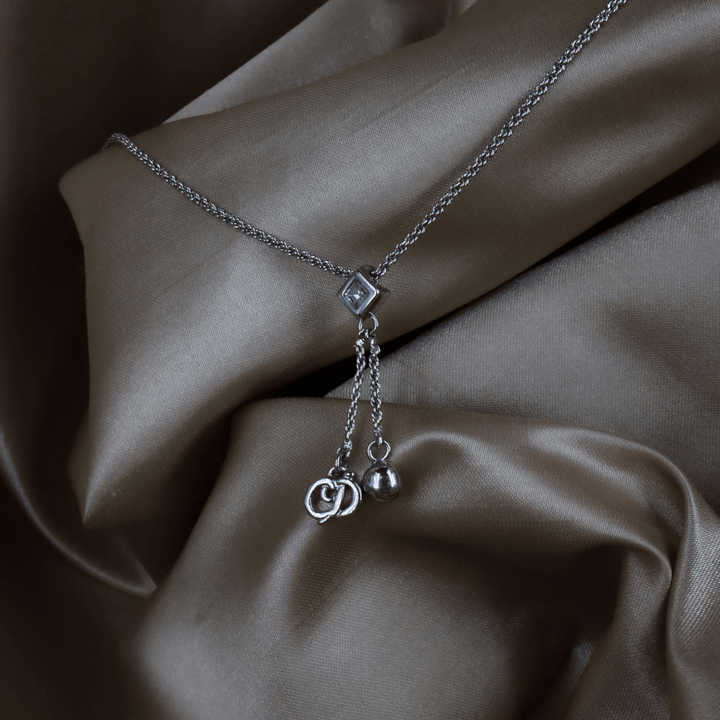 CHRISTIAN DIOR 銀色水晶雙鍊Y字垂墜項鏈 ｜ 極罕產品 - Vintasy項鏈