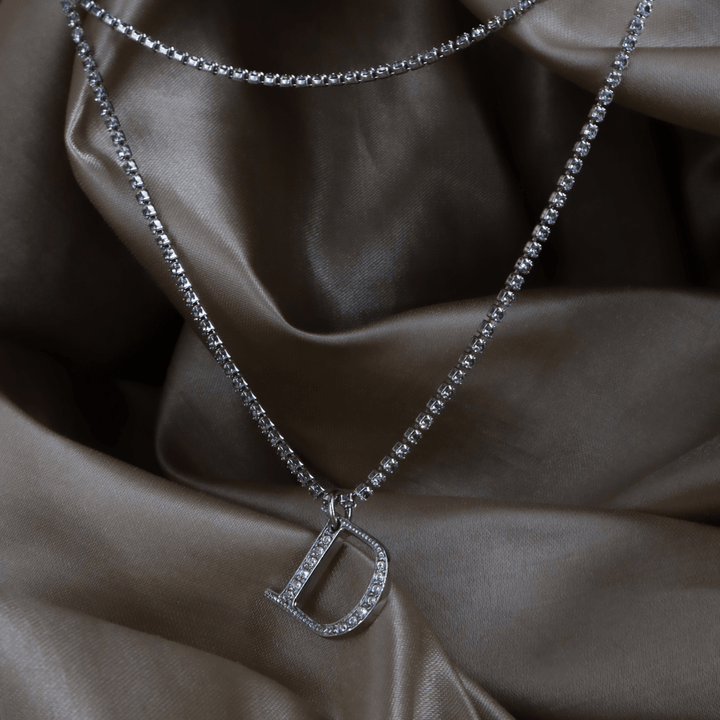 DIOR D 字母全閃石項鏈（銀色）｜極罕有款 ｜｜VINTASY 中古美品 ｜ 香港最大型中古首飾收藏店｜ DIOR ｜ 項鏈