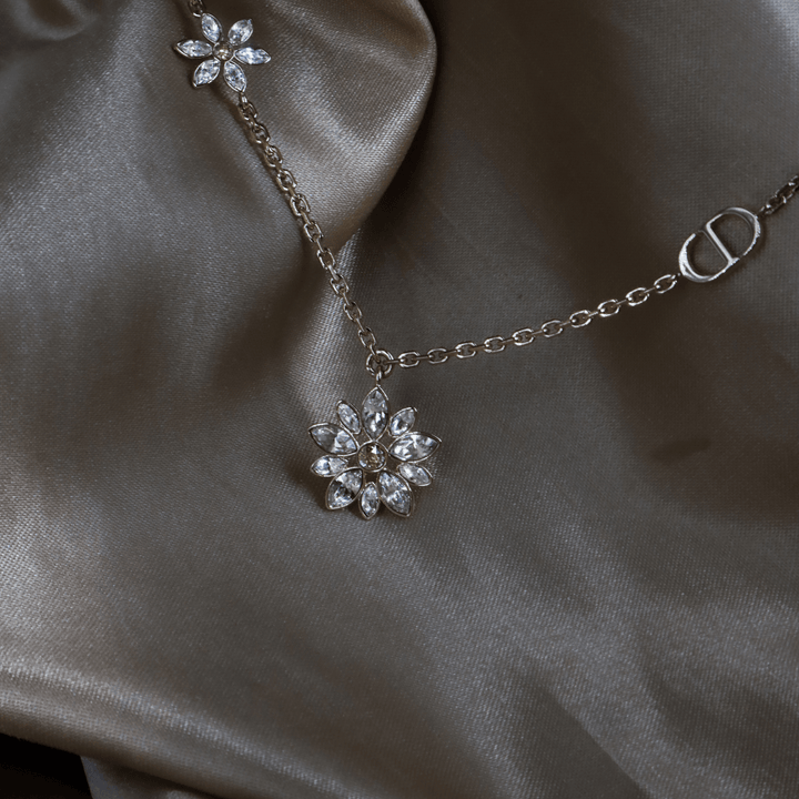 DIOR Fleur de Glace 頸鏈｜未使用美品 ｜ 2026年新款 - Vintasy項鏈