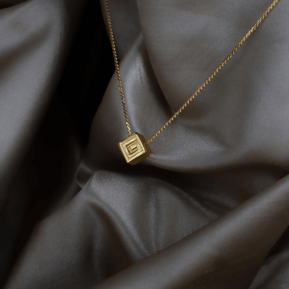 GIVENCHY經典 4G Cube 項鏈｜1980–90 年代 ｜｜VINTASY 中古美品 ｜ 香港最大型中古首飾收藏店｜ GIVENCHY ｜ 項鏈