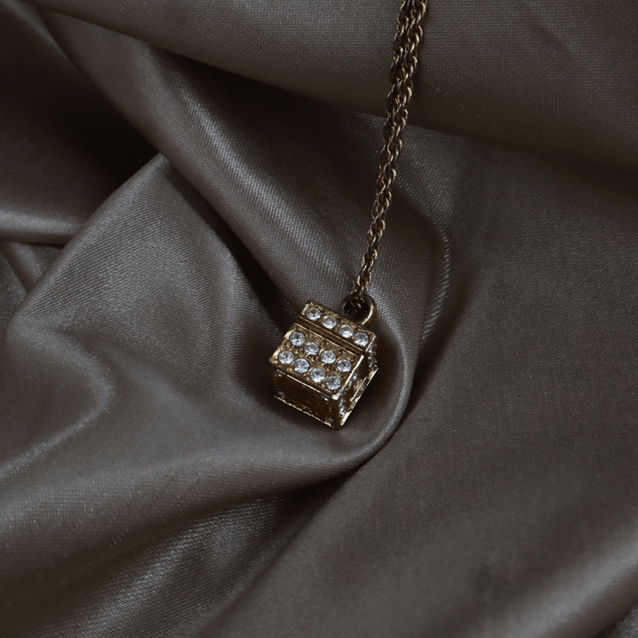 GIVENCHY 90年代 經典四面Logo水晶方塊項鏈 - Vintasy項鏈