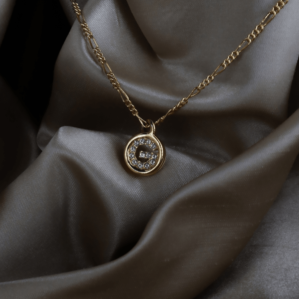 GIVENCHY水晶 G Logo 圓牌項鏈｜約 1990年代 ｜｜VINTASY 中古美品 ｜ 香港最大型中古首飾收藏店｜ GIVENCHY ｜ 項鏈