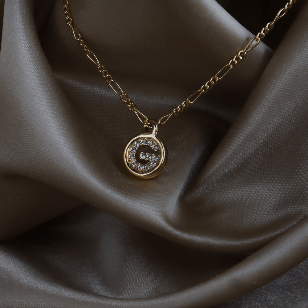 GIVENCHY水晶 G Logo 圓牌項鏈｜約 1990年代 ｜｜VINTASY 中古美品 ｜ 香港最大型中古首飾收藏店｜ GIVENCHY ｜ 項鏈