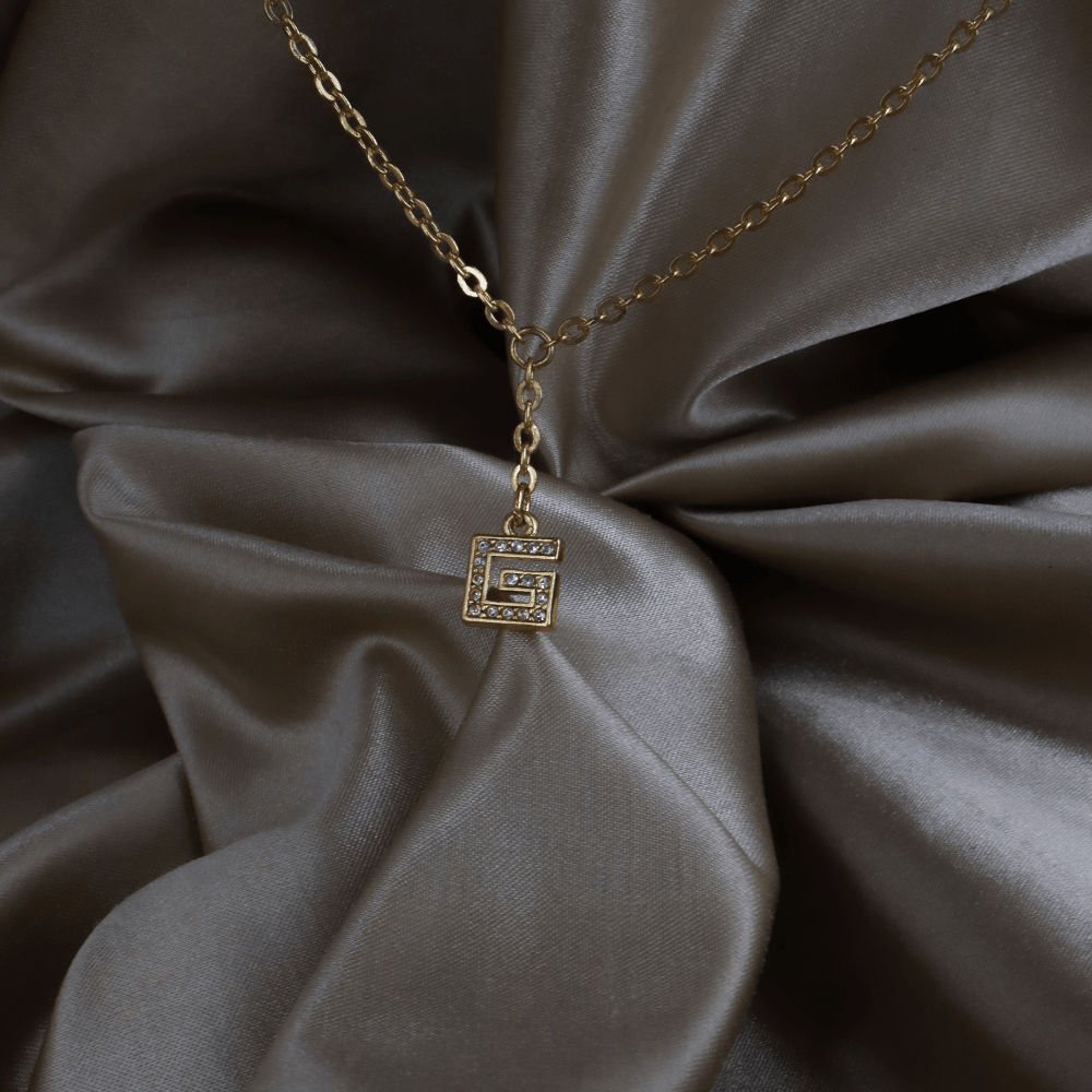 GIVENCHY G Logo 水鑽 Y 字項鏈 - Vintasy項鏈