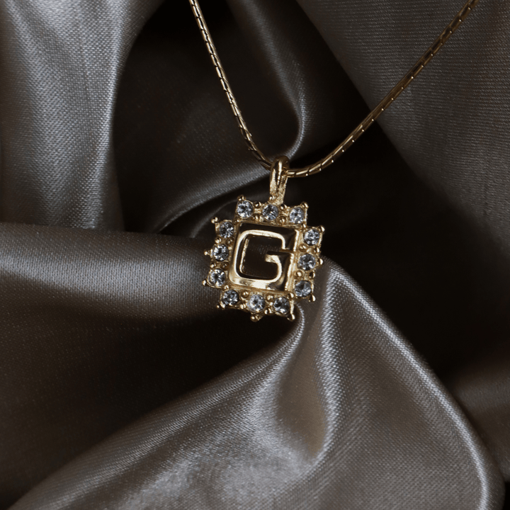 GIVENCHY logo 閃石吊墜項鏈 ｜未使用美品 - Vintasy