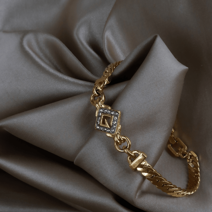 GIVENCHY 經典Logo水晶手鏈 - Vintasy手鏈
