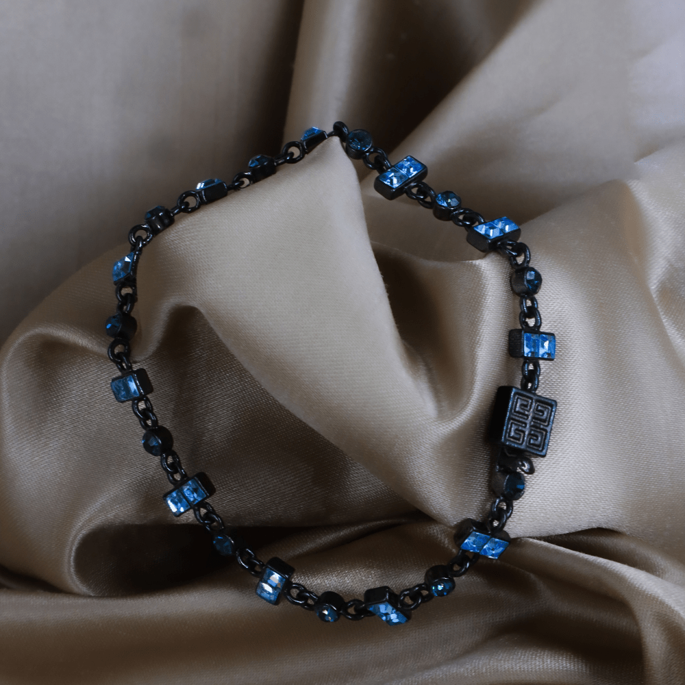 GIVENCHY 黑色幾何水晶手鏈 ｜未使用級 - Vintasy