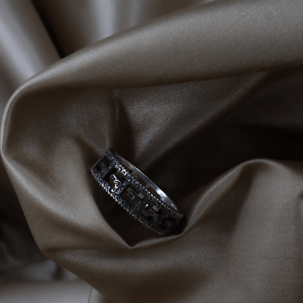 Gucci 經典 Interlocking G 開口雕刻寬版戒指 - Vintasy項鏈