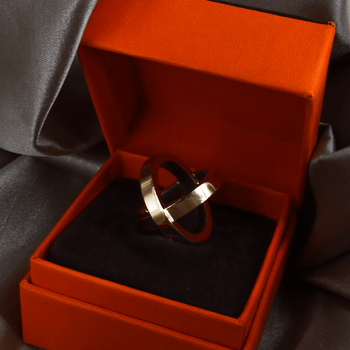 Hermès 金色 Orbite Scarf Ring 絲巾扣（立體交錯款） - Vintasy扣針