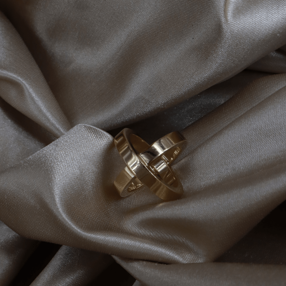 Hermès 金色 Orbite Scarf Ring 絲巾扣（立體交錯款） - Vintasy扣針