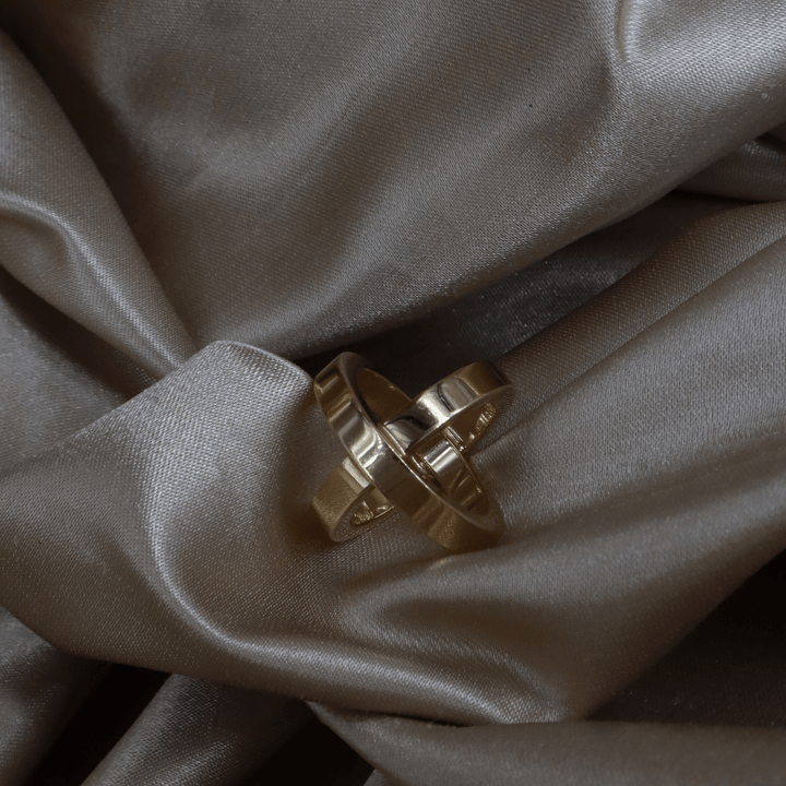 Hermès 金色 Orbite Scarf Ring 絲巾扣（立體交錯款） - Vintasy扣針