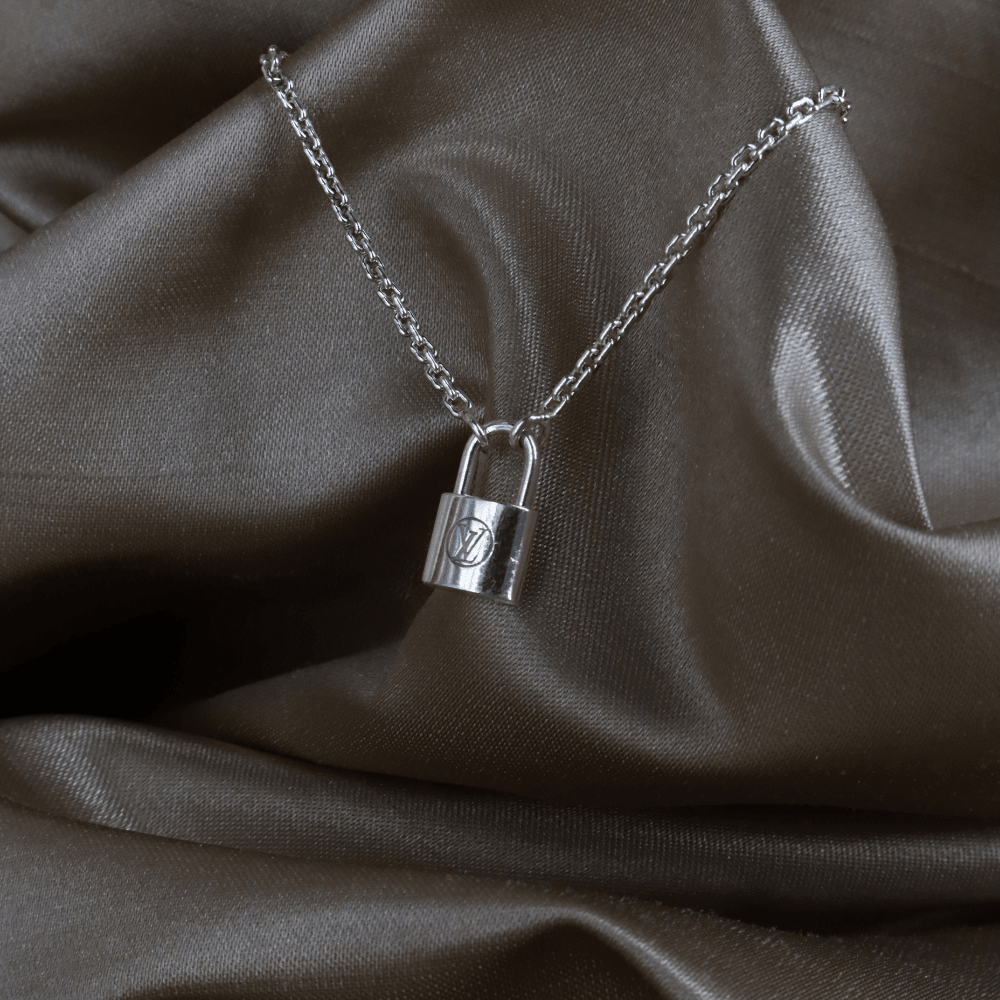 LOUIS VUITTON Lock Me 掛鎖手鏈（925 純銀） - Vintasy手鏈