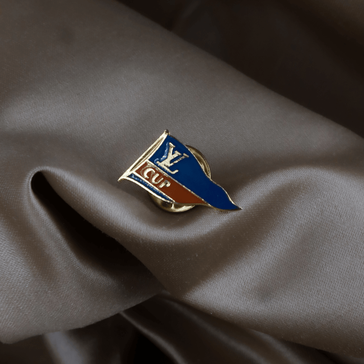 LOUIS VUITTON LV Cup 經典帆船徽章 - Vintasy