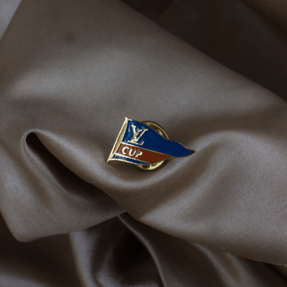 LOUIS VUITTON LV Cup 經典帆船徽章 - Vintasy