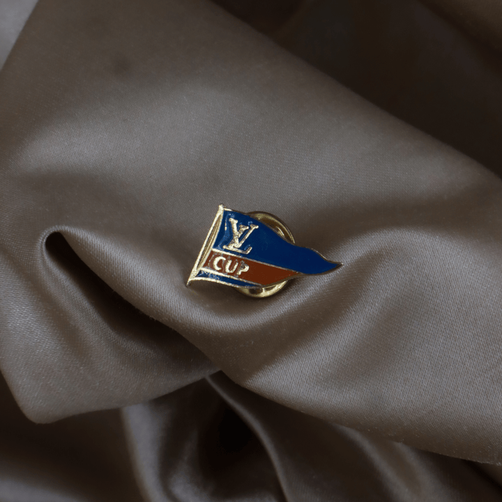 LOUIS VUITTON LV Cup 經典帆船徽章 - Vintasy