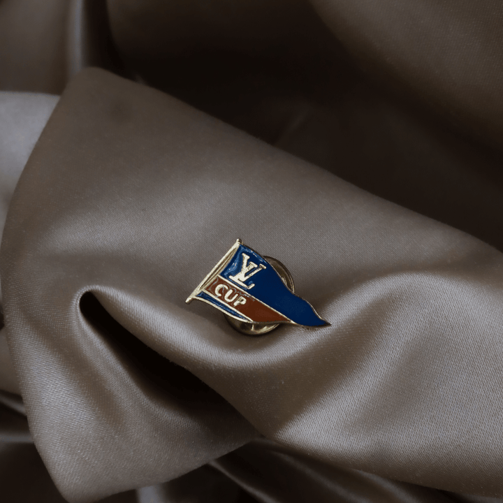 LOUIS VUITTON LV Cup 經典帆船徽章 - Vintasy