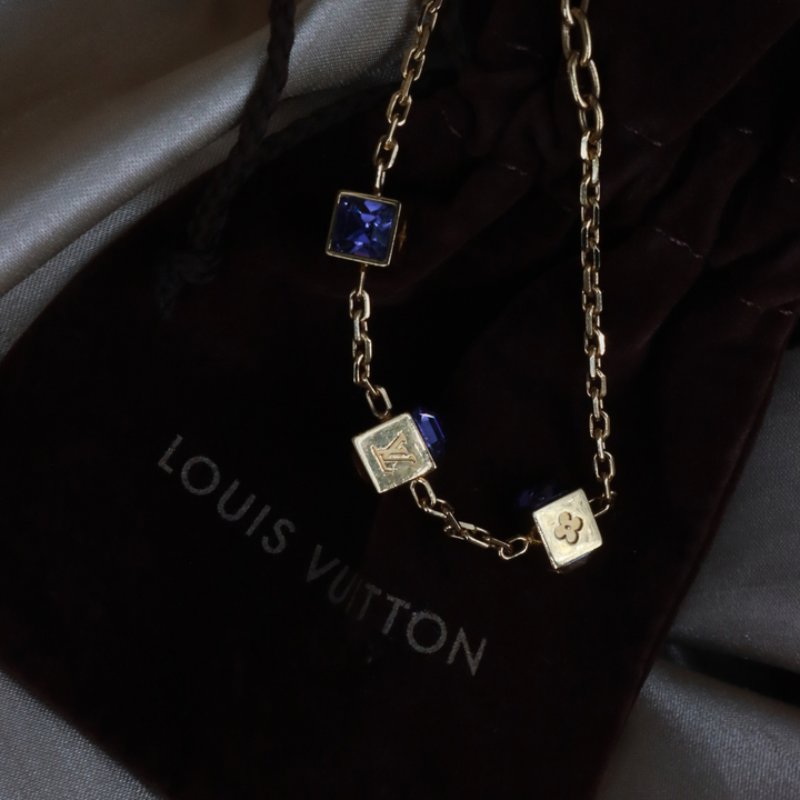 LOUIS VUITTON CUBE 方塊吊墜手鏈（金色配藍色閃石）手鏈連原裝塵袋