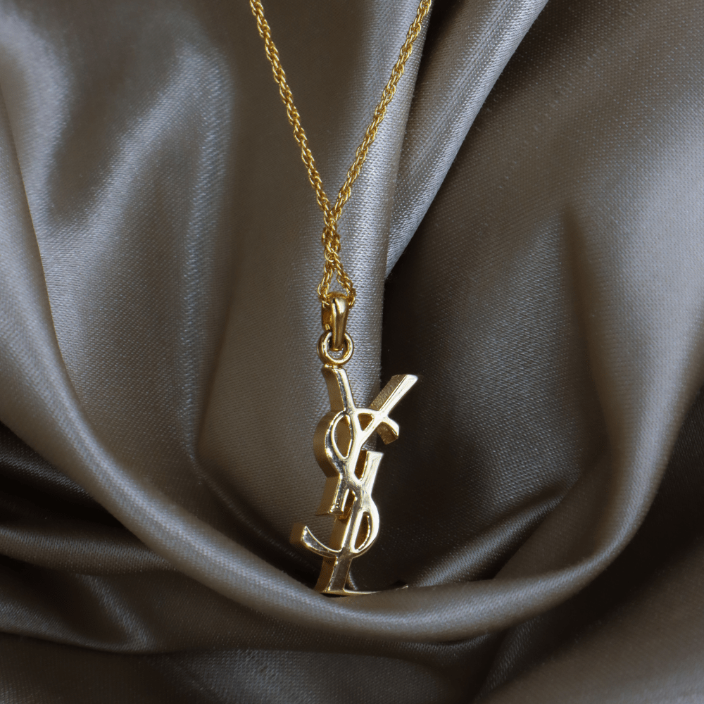 YSL Logo 吊墜項鏈 | SAINT LAURENT PARIS 未使用美品 | 特價發售只限一條！ - Vintasy
