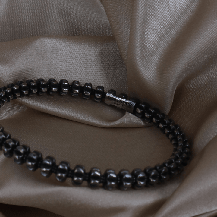 Yves Saint Laurent 黑色骨節感手鈪（Sculptural Black Bangle款）｜未使用品 - Vintasy手鏈
