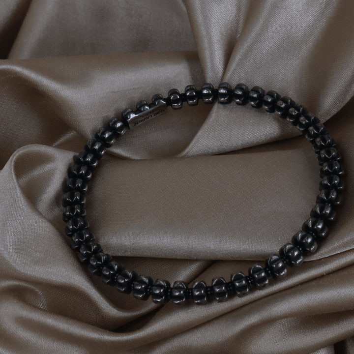 Yves Saint Laurent 黑色骨節感手鈪（Sculptural Black Bangle款）｜未使用品 - Vintasy手鏈
