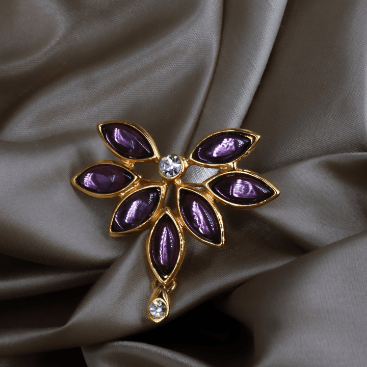 Yves Saint Laurent YSL 紫色水晶花卉胸針（金色）｜1980年代 ｜｜VINTASY 中古美品 ｜ 香港最大型中古首飾收藏店｜ SAINT LAURENT PARIS ｜ 項鏈