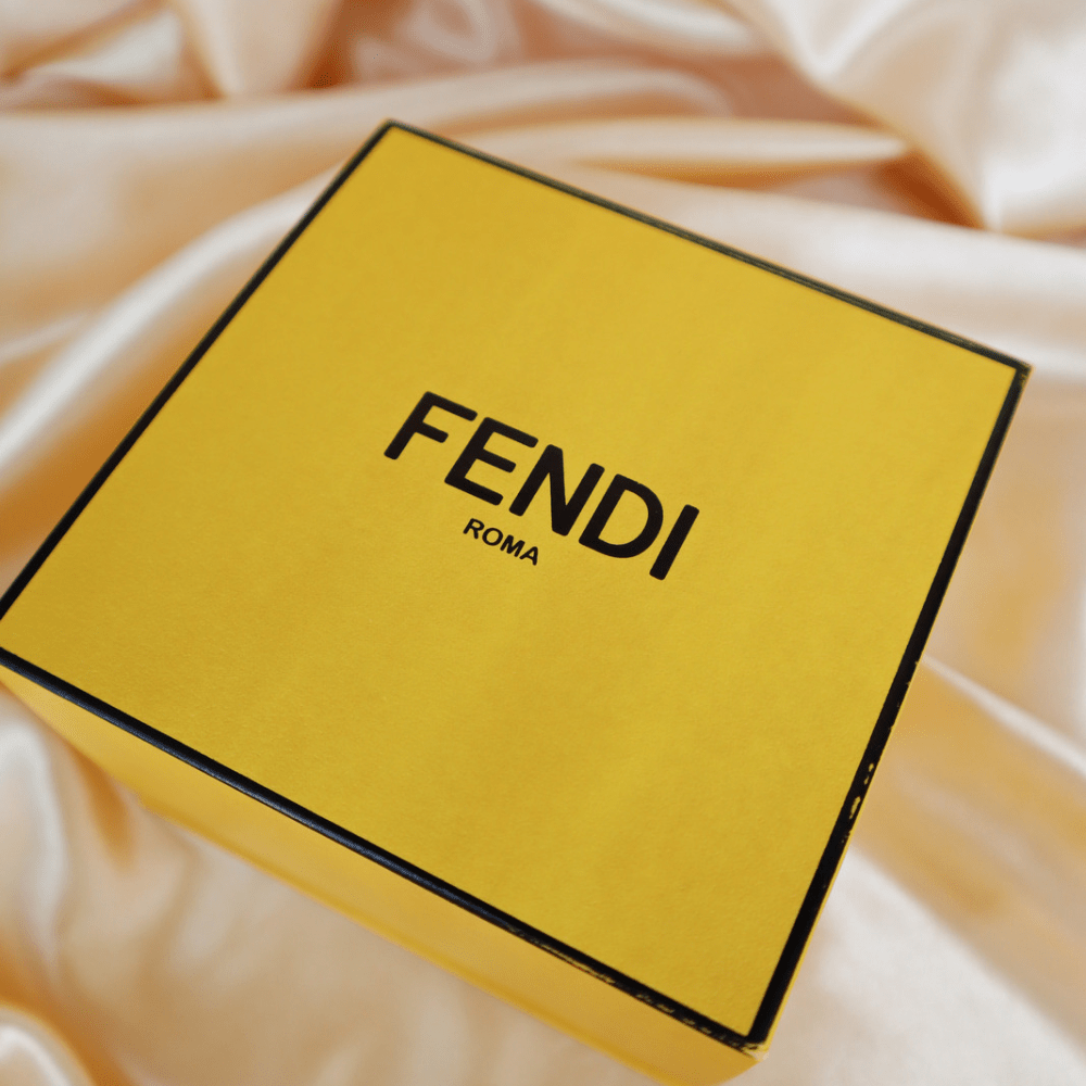 F is Fendi 閃石手鏈 | 經典品牌標誌 | 未使用美品 - Vintasy手鏈